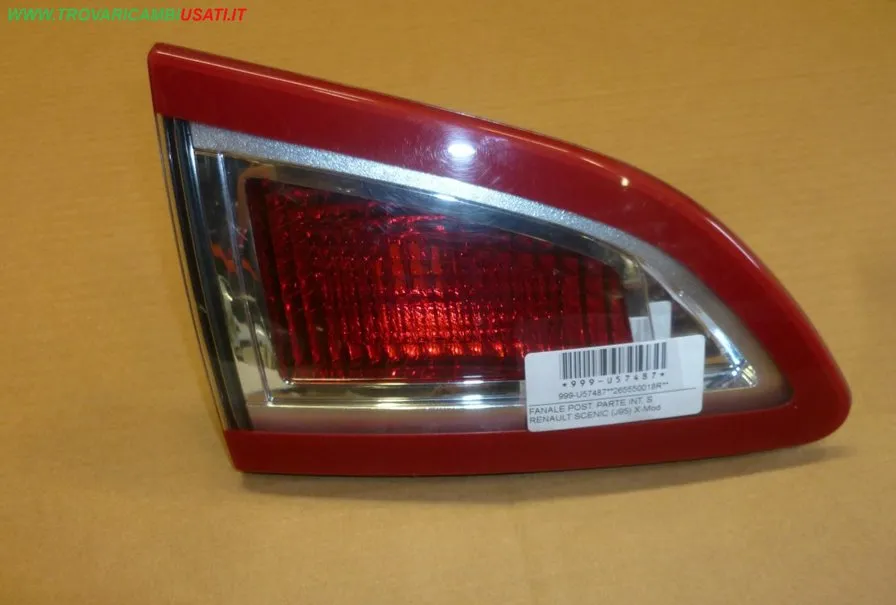 FANALE POST. PARTE INT. S. RENAULT SCENIC BORDO ROSSO (J95)