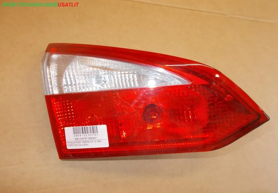 FANALE POST. PARTE INT. S. SW FORD FOCUS (CEW)