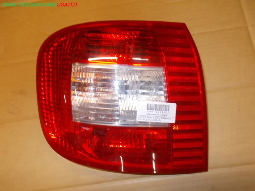 FANALE POST.S.CON LAMPADINE FIAT MULTIPLA (186-1F)