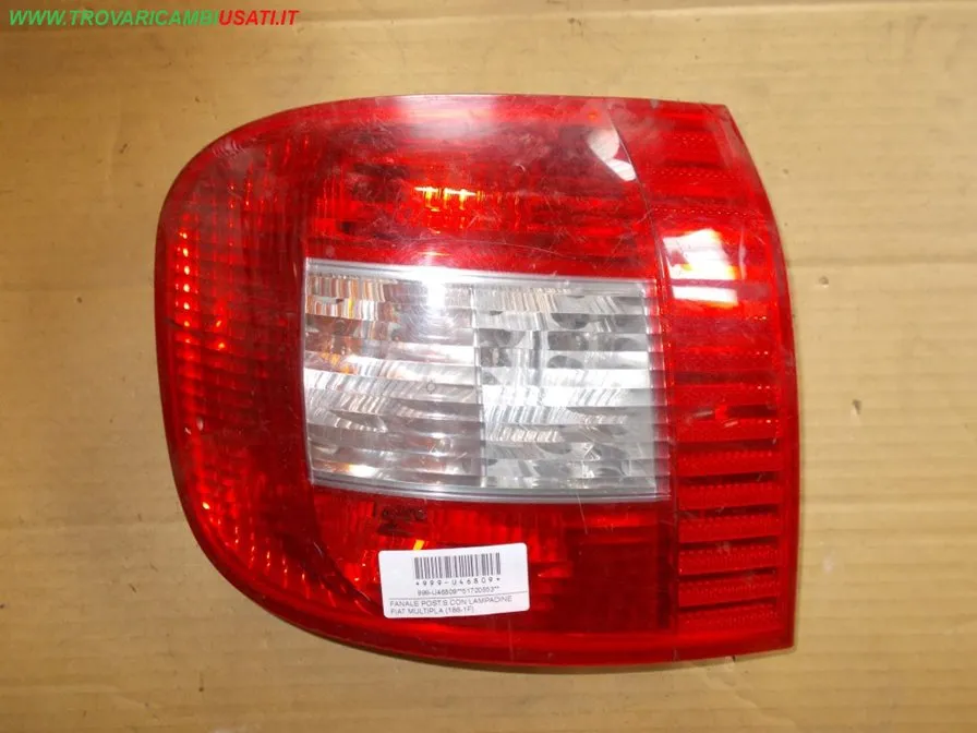 FANALE POST.S.CON LAMPADINE FIAT MULTIPLA (186-1F)
