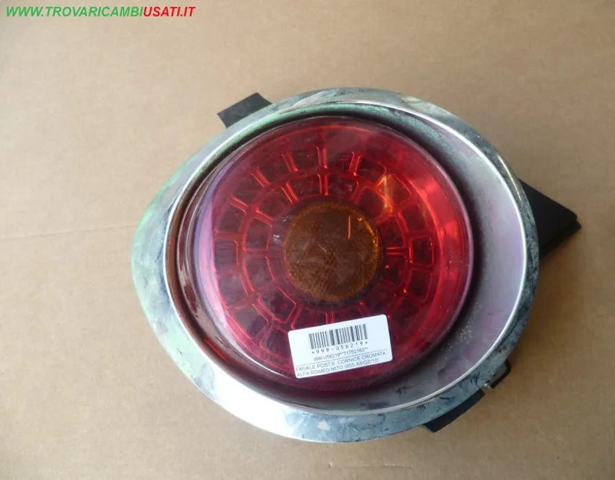 FANALE POST.S. CORNICE CROMATA ALFA ROMEO MITO (955-X6/QZ/10)