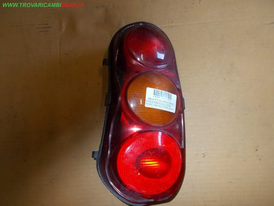 FANALE POST.S.(fino al 02/2002) ROSSO / ARANCIO / ROSSO SMART CITY COUPE' / FORTWO (C450)