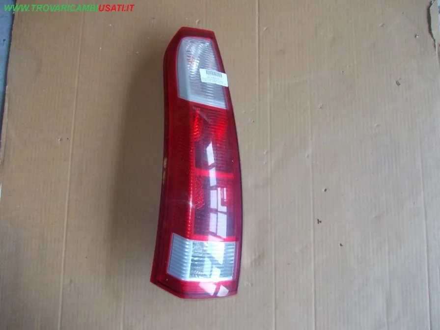 FANALE POST.S.(fino al 12/2005) ROSSO OPEL MERIVA (X03) 1.6 / 1.8 / 1.7 CDTI
