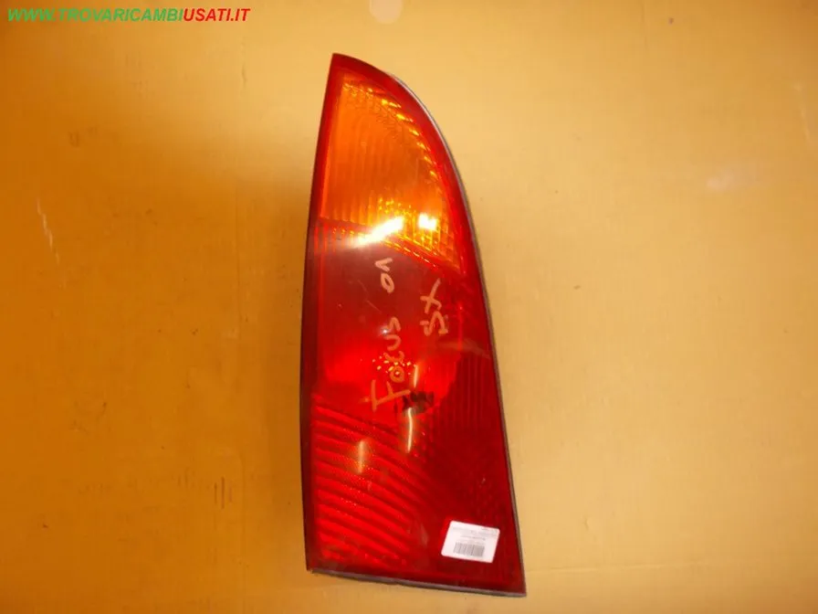 FANALE POST.S. FORD FOCUS (CAK) 3p / 5p / Wagon