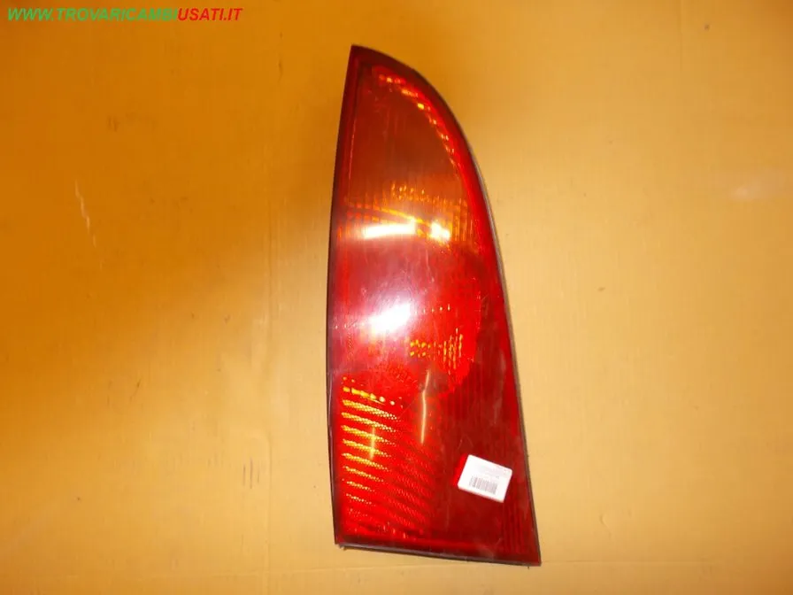 FANALE POST.S. FORD FOCUS (CAK) 3p / 5p / Wagon