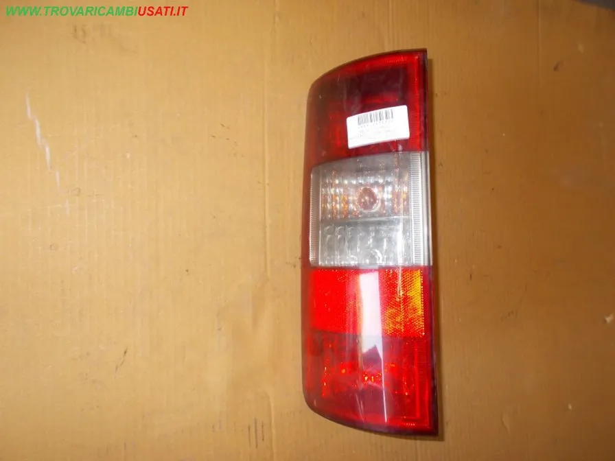 FANALE POST.S. FORD TRANSIT Connect / TOURNEO Connect (TC7)