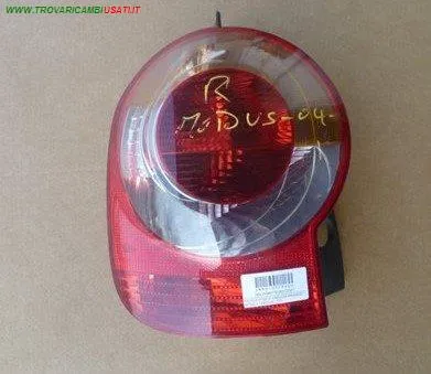 FANALE POST.S. FRECCIA ARANCIO RENAULT MODUS (J77)