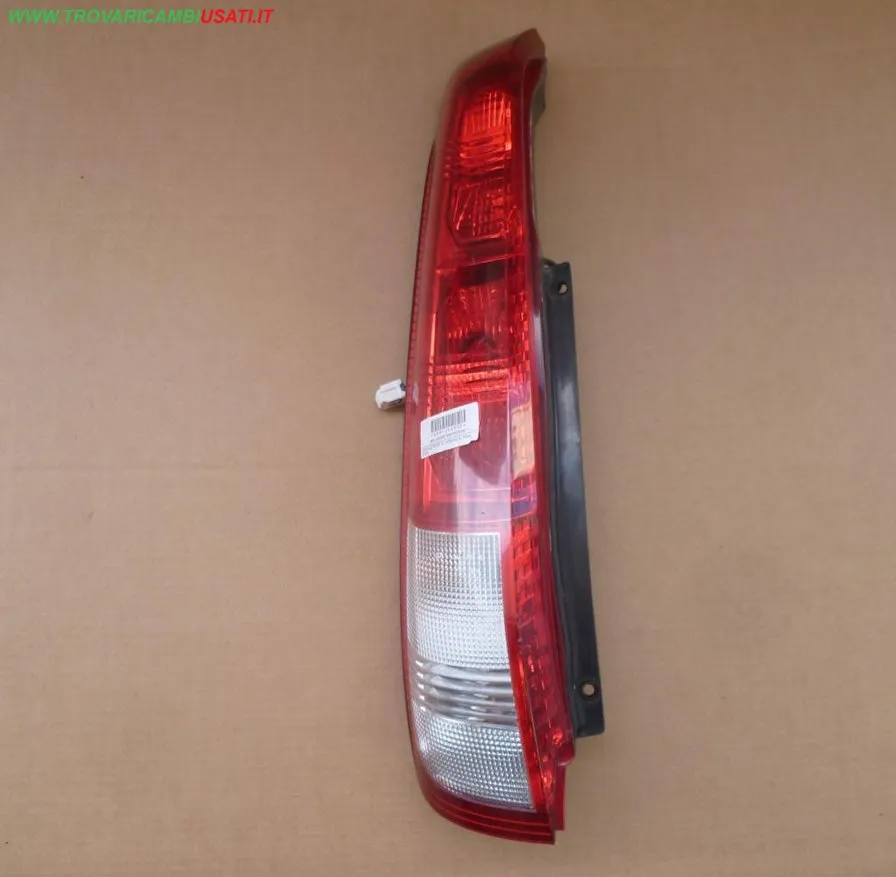 FANALE POST.S. NISSAN X-TRAIL (T30) BIANCO- ROSSO