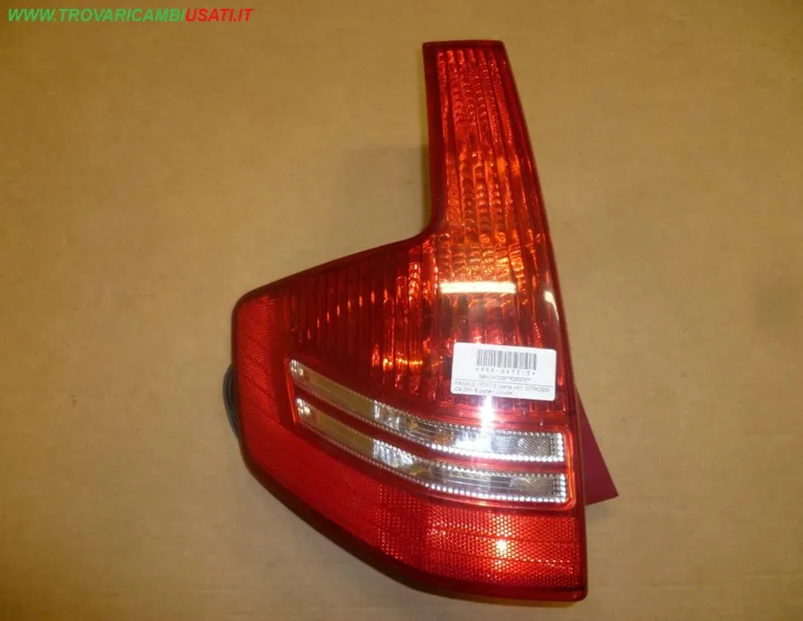 FANALE POST.S.(parte inf.) CITROEN C4 (B5) 5 porte / Coupe'