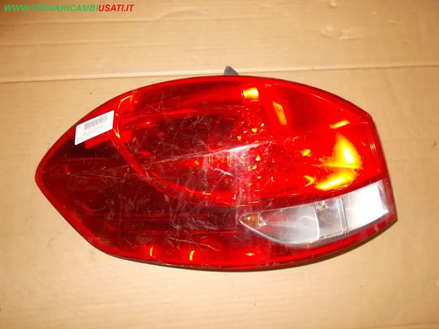 FANALE POST.S. RENAULT CLIO (K85) Sportour