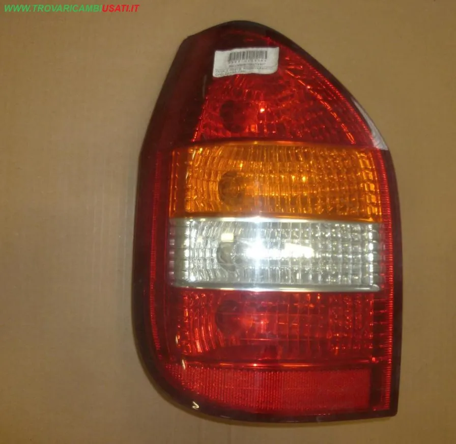 FANALE POST.S. ROSSO/ARANCIO OPEL ZAFIRA (T98)