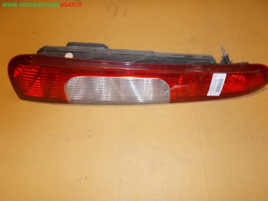 FANALE POST.S. ROSSO BIANCO FORD FOCUS (CAP) C-Max
