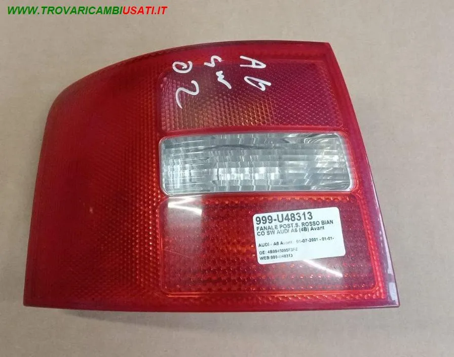 FANALE POST.S. ROSSO BIANCO SW AUDI A6 (4B) Avant