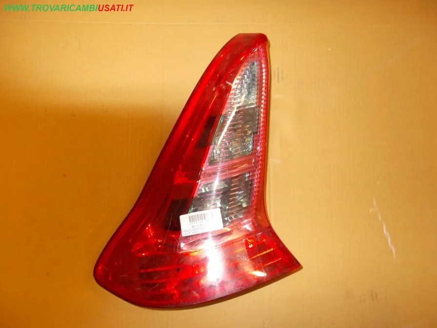 FANALE POST.S. ROSSO CON PARTE CENTR. GRIGIO VERDE CITROEN C4 (B5) 5 porte / Coupe'
