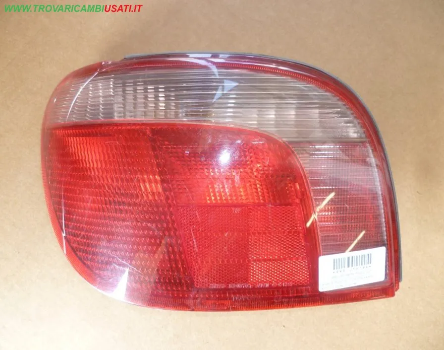 FANALE POST.S. TOYOTA YARIS (XP10) 3 porte / 5 porte