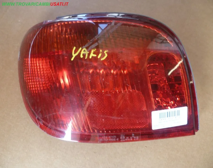 FANALE POST.S. TOYOTA YARIS (XP10) 3 porte / 5 porte