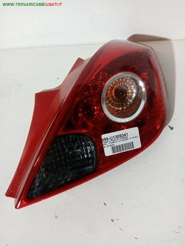 FANALE POST.S. 3 PORTE OPEL - CORSA D 3 PORTE 2006 > 2011, OPEL - CORSA D 3 PORTE 2011 > 2015, OPEL - CORSA D VAN - 2007 > 2011, OPEL - CORSA D VAN - 2011 > ... CODICE/I: OE 93189091 999-U1309341 4...