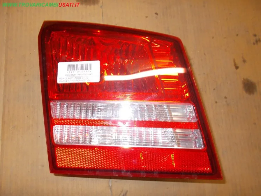 FANALE POST. PARTE INT. S. JOURNEY FIAT FREEMONT (24) DODGE - JOURNEY - 2009 > CODICE/I: OE K04806369AB OE K04806369AC OE K04806369AD OE K04806369AE 999-U45251 OE K04806369AF