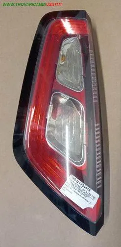 FANALE POST. SX  A LED CON BORDO INTERNO ROSSO - FISSAGGIO A INCASTRO