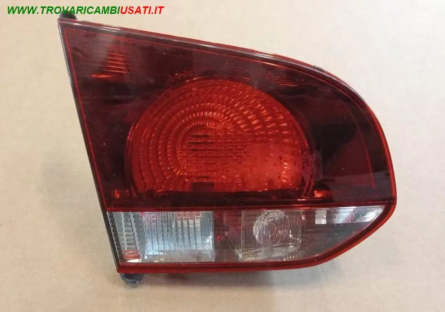 FANALE POSTERIORE INTERNO SINISTRO FUME'