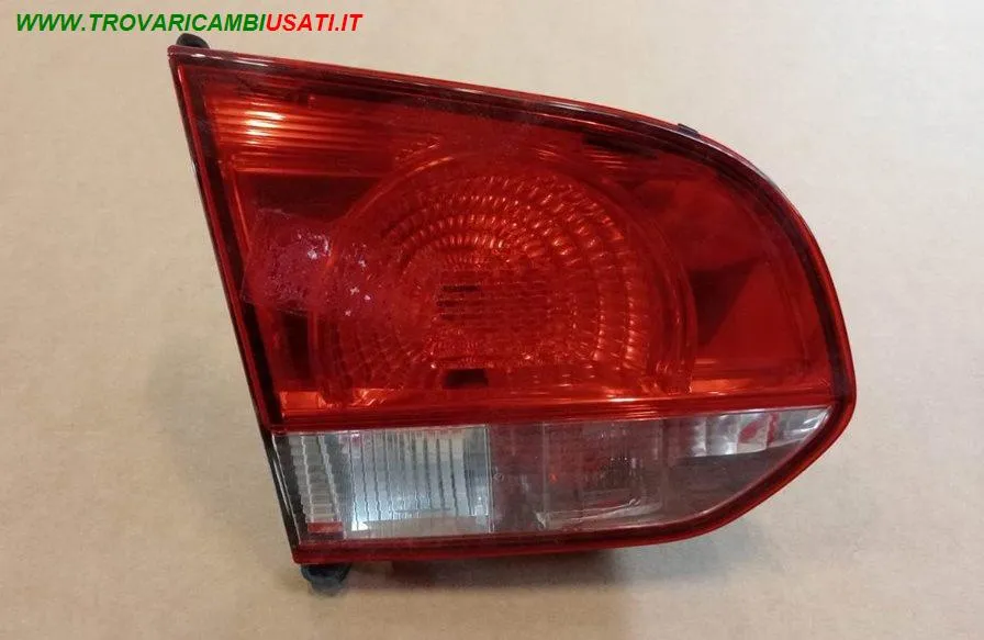 FANALE POSTERIORE SINISTRO INTERNO ROSSO/BIANCO