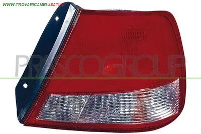 FANALE POSTERIORE SINISTRO-SENZA PORTALAMPADA-3/5 PORTE MOD. > 03