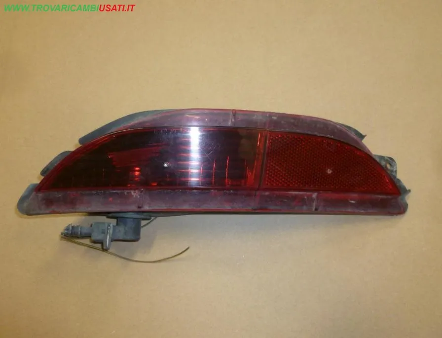 FANALE RETRONEBBIA SX CON LAMPADINA SCURO