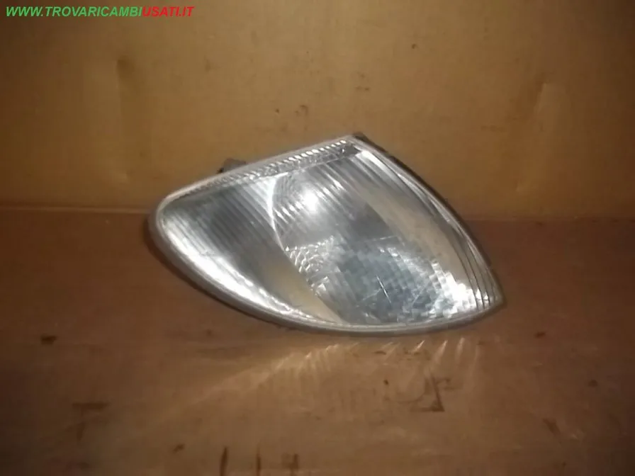 FANALINO ANT.D. RENAULT MEGANE (B/D/L/J64) 5p / Coach / Classic / Scenic