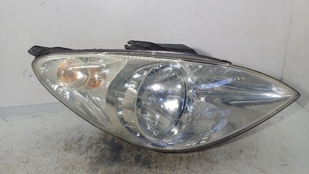 FARO ANTERIORE DESTRO HYUNDAI i20 1° Serie 921021J010 G4LA (08>14)