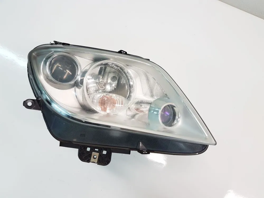 FARO ANTERIORE DESTRO con codice 1494331080 da PASSEGGERO LANCIA Phedra 1° Serie 2200 Diesel 94 (2005)