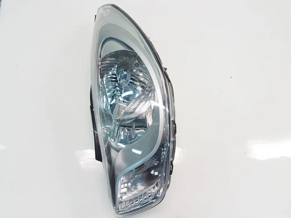 FARO ANTERIORE SINISTRO con codice 921010X120 da GUIDA HYUNDAI i10 2° Serie 1100 Benzina 51 (2012)