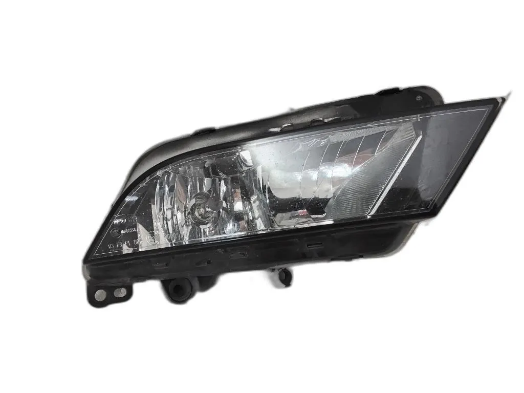 FENDINEBBIA ANTERIORE DX con codice 6J9941702A da SEAT Ibiza Sport Coupé (08>15)