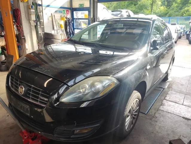 Devioluci / tergi cristallo FIAT CROMA  del 2009