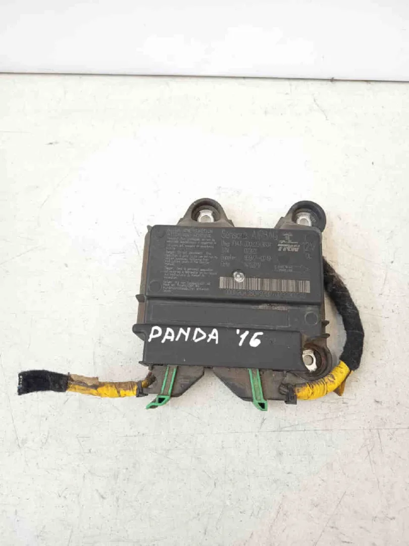 Centralina Airbag FIAT Panda 3° Serie del 2012  CODICE RICAMBIO : 00052043604