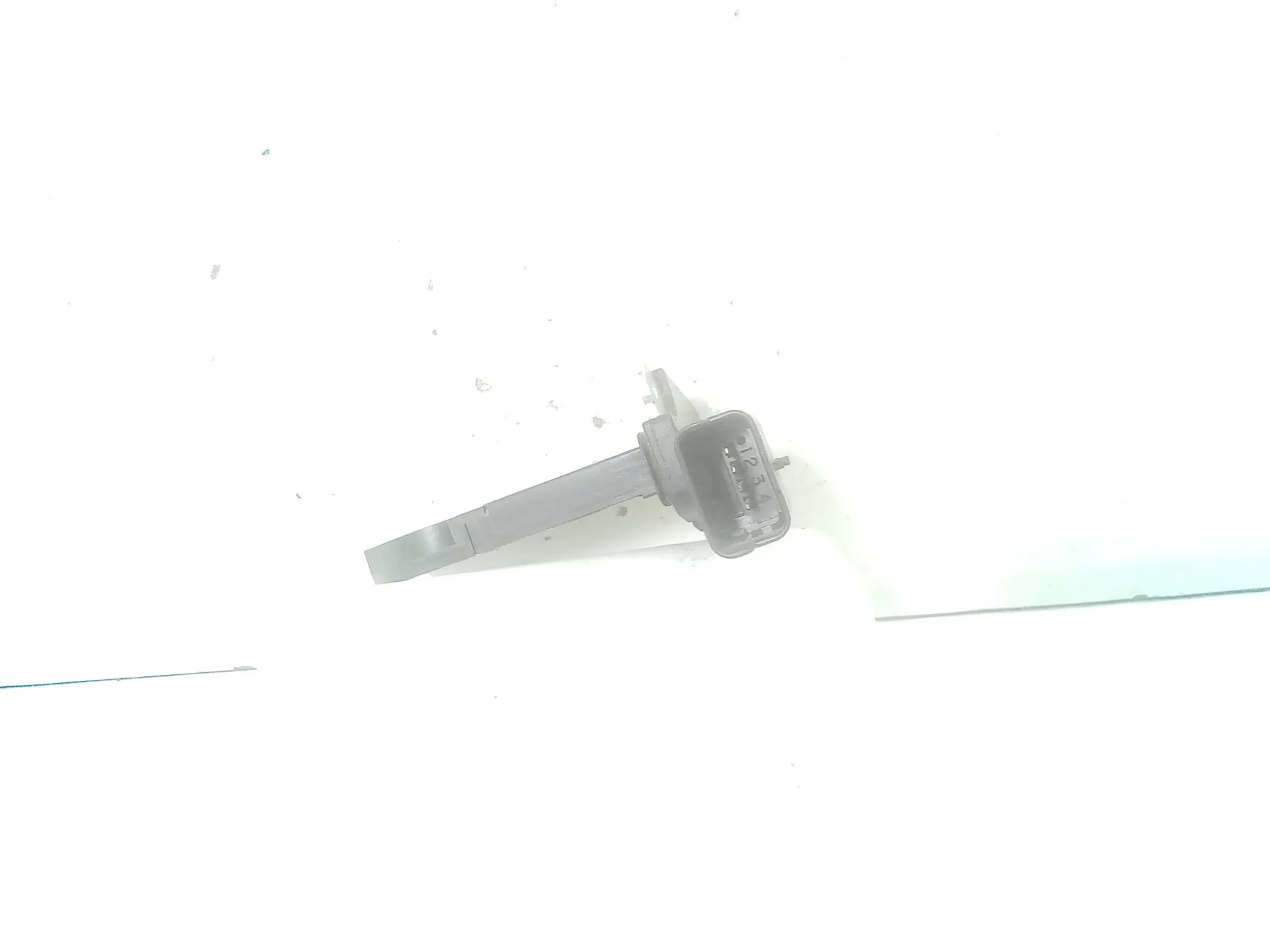 FLUSSOMETRO con codice 9677093080 da PEUGEOT 308 Berlina Restyling Diesel 1600 (17>)