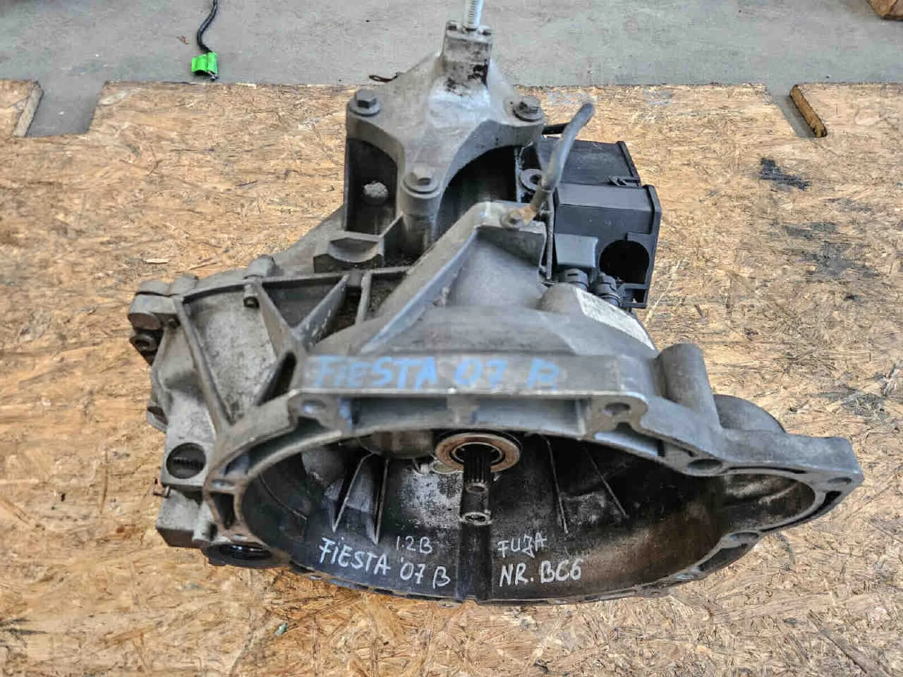 Cambio Manuale Completo FORD Fiesta 5° Serie del 2005 - 2008  CODICE RICAMBIO : fuja