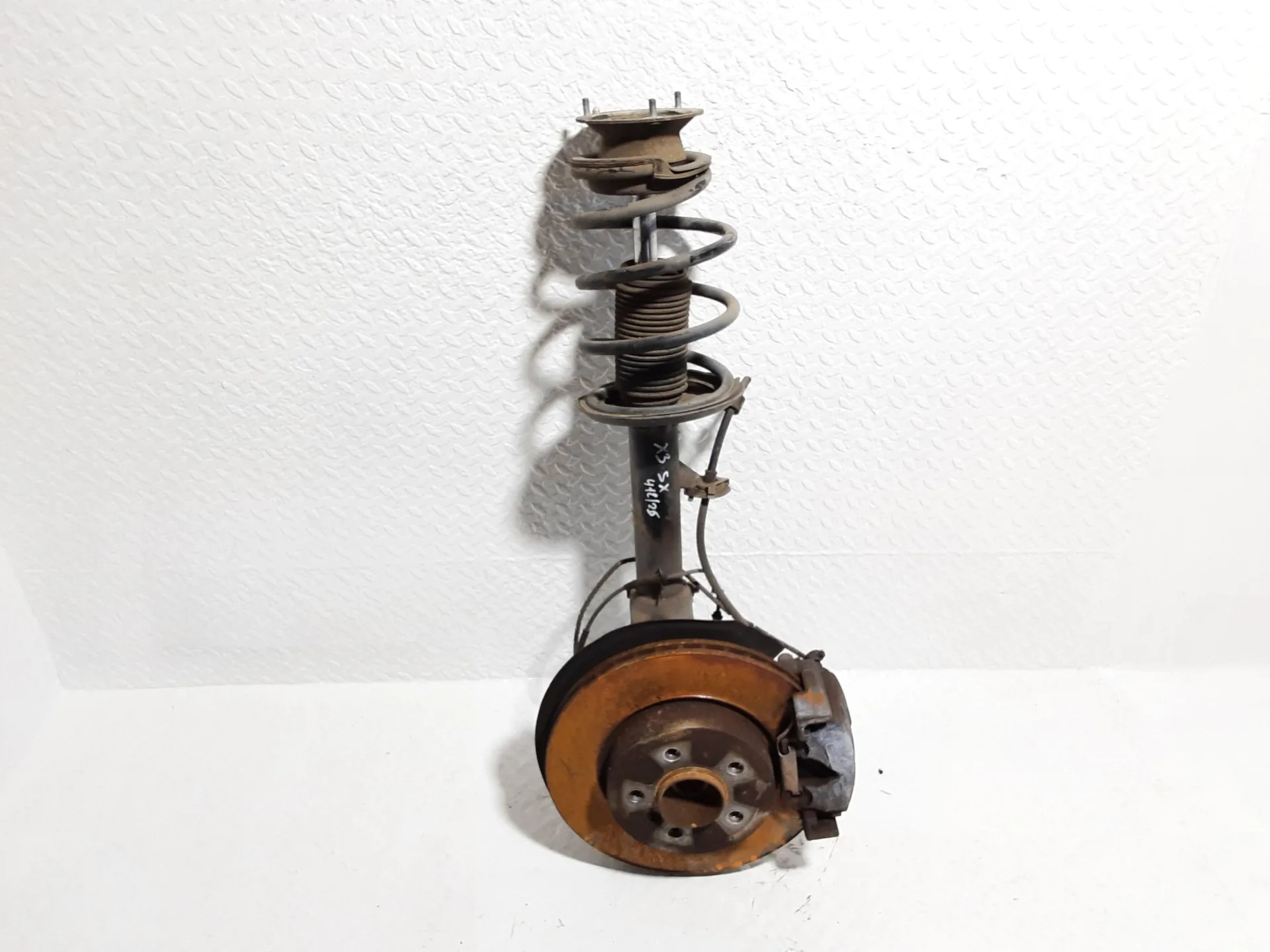 FUSELLO COMPLETO ANTERIORE SINISTRO con codice 31213450557 da BMW X3 1° Serie (04>10)