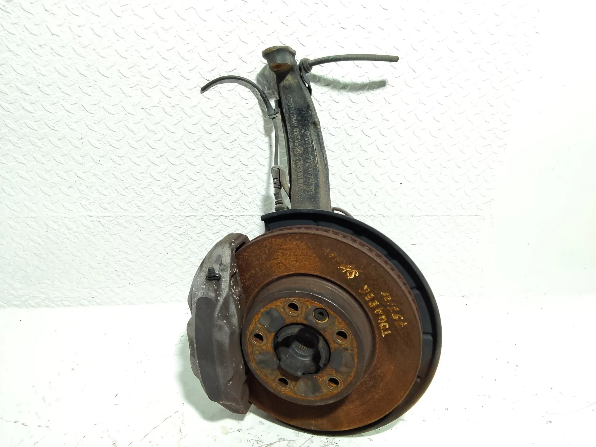 FUSELLO COMPLETO ANTERIORE SINISTRO con codice 2P6497245A da VOLKSWAGEN Touareg 2° Serie (10>)