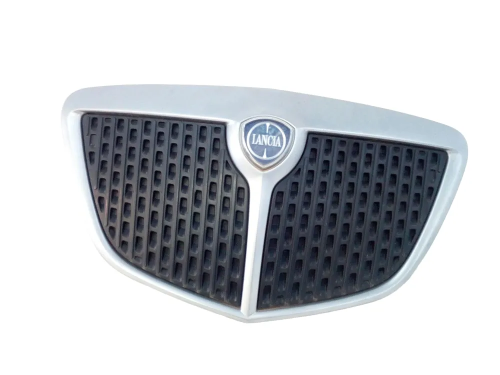 GRIGLIA ANTERIORE LANCIA Ypsilon 2° Serie 735425960 con codice motore 199A2000/199A2000 (06>10)