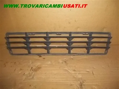 GRIGLIA CENTR.PARAURTI ANT. VOLVO V50