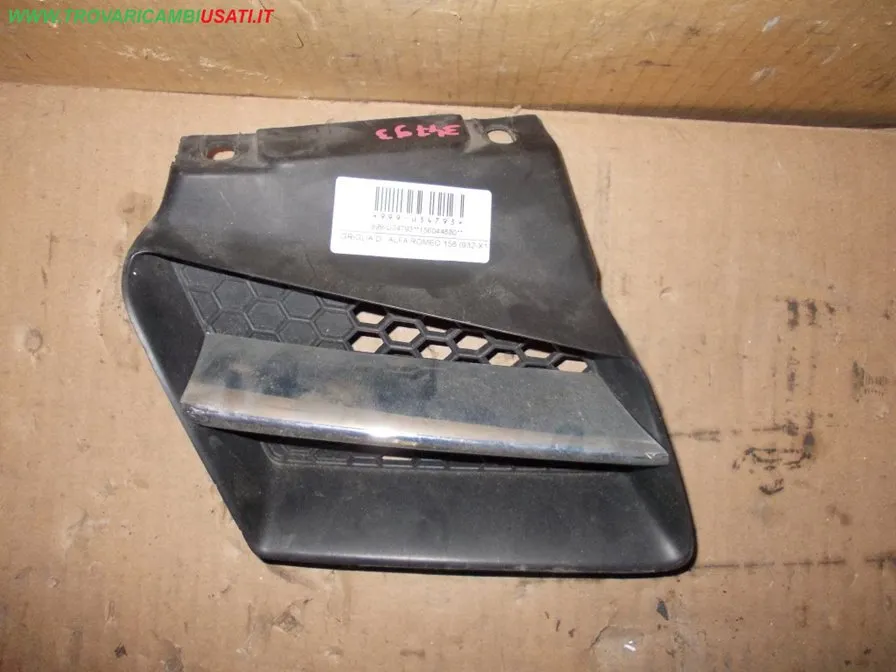 GRIGLIA D. ALFA ROMEO 156 (932-X1)