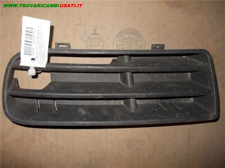 GRIGLIA LAT.S.PARAURTI ANT. VOLKSWAGEN GOLF (1J)