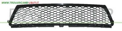 GRIGLIA PARAURTI ANTERIORE-CENTRALE-NERA DACIA - SANDERO - 2008 > 2012 CODICE/I: DA2202120 OE 8200735103