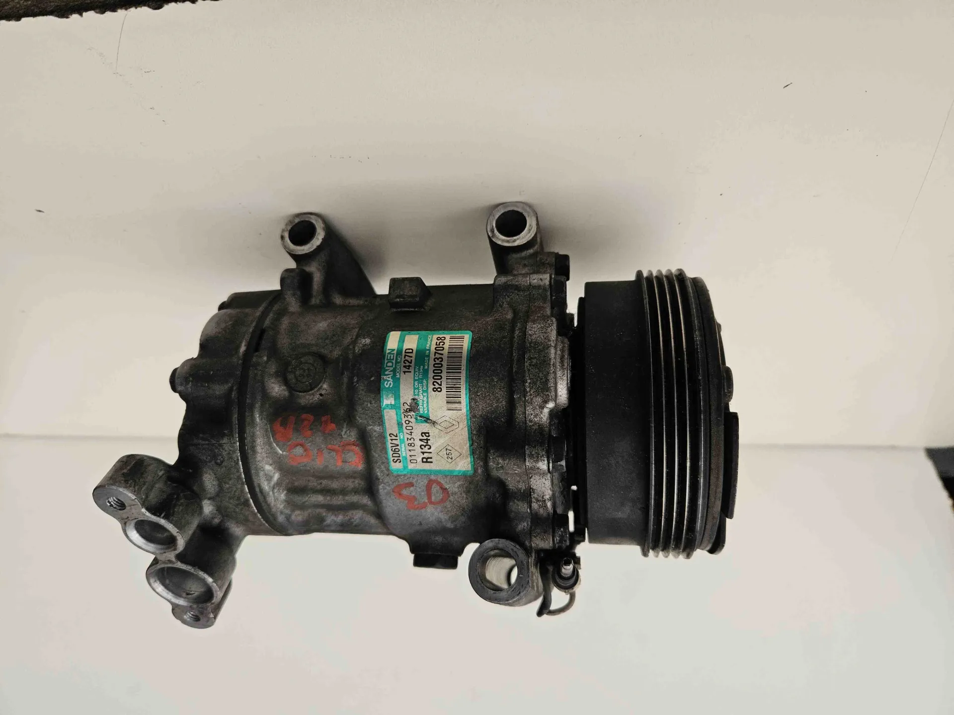 Compressore A/C RENAULT Clio Serie (01>05) del 2001 - 2005 CODICE RICAMBIO : 8200370580