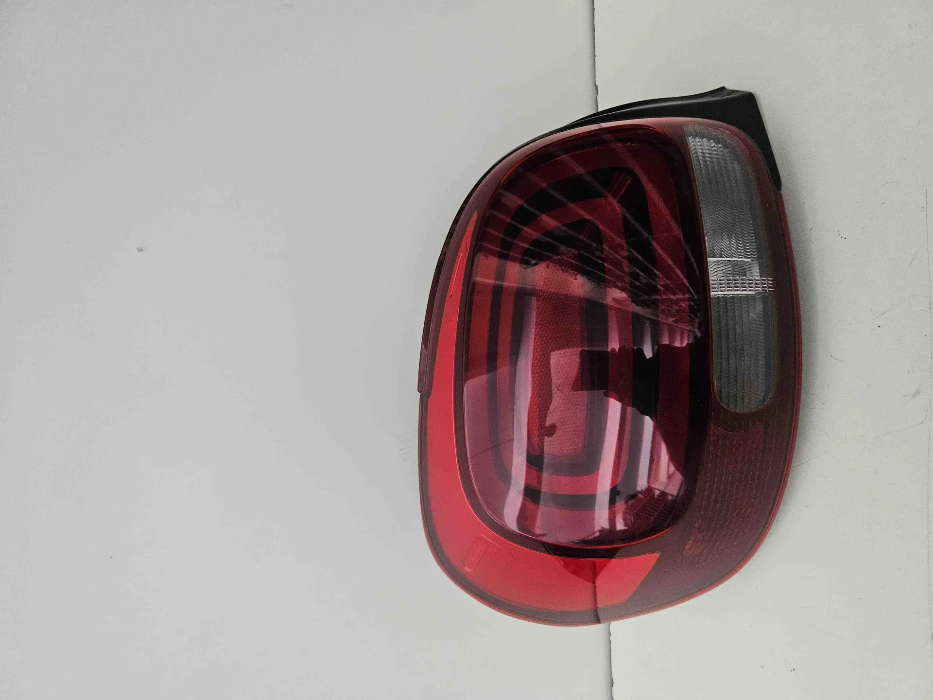 Stop fanale Posteriore sinistro lato Guida CITROEN C3 Serie (16>) del 2016 CODICE RICAMBIO : 9812257580