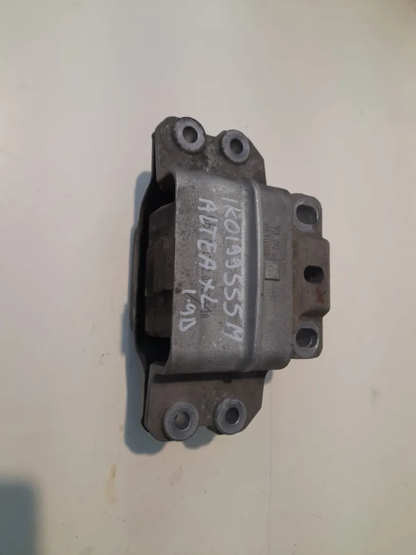 Supporto Cambio SEAT Altea XL del 2006 CODICE RICAMBIO : 1k0199555m