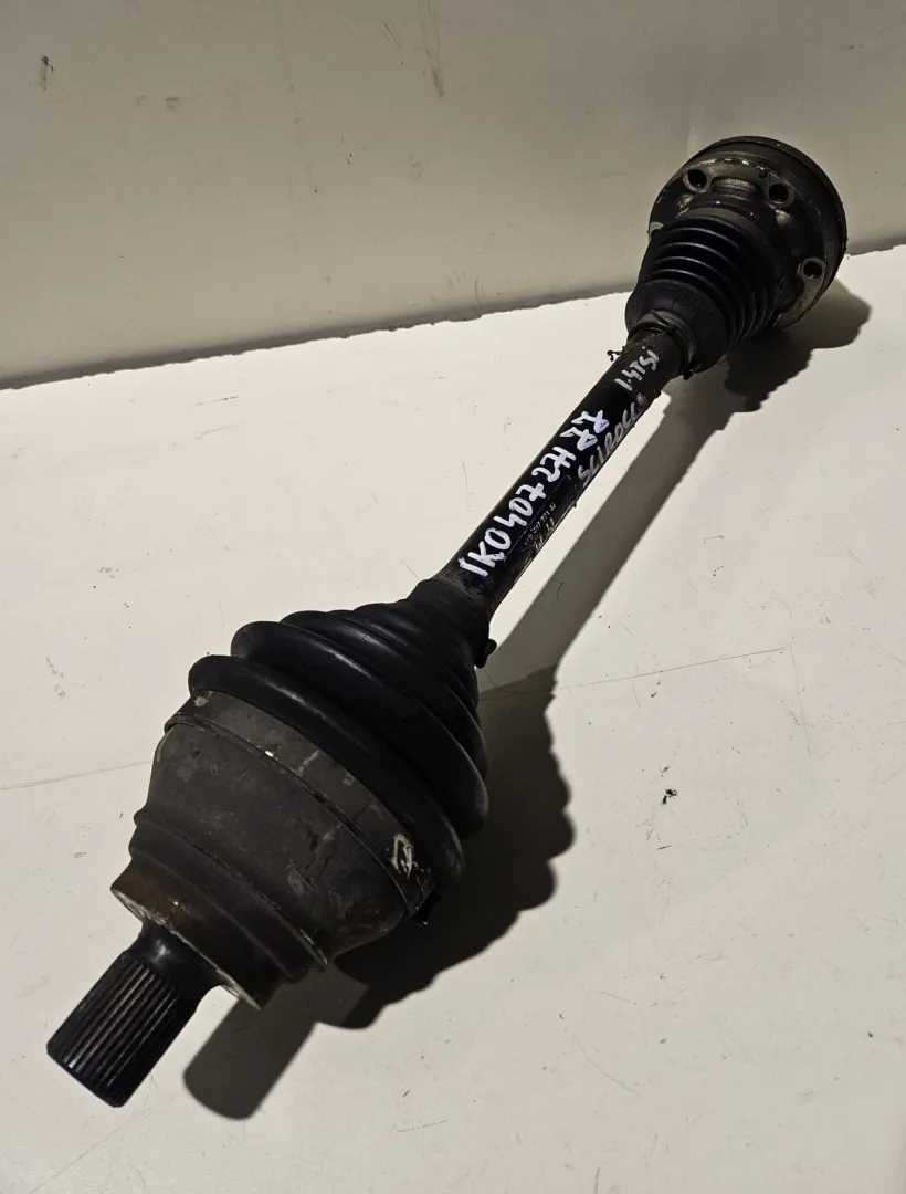 Semiasse anteriore Sinistro VOLKSWAGEN Scirocco Serie (137) (08>14) del 2008 - 2014 CODICE RICAMBIO : 1K0407271JJ