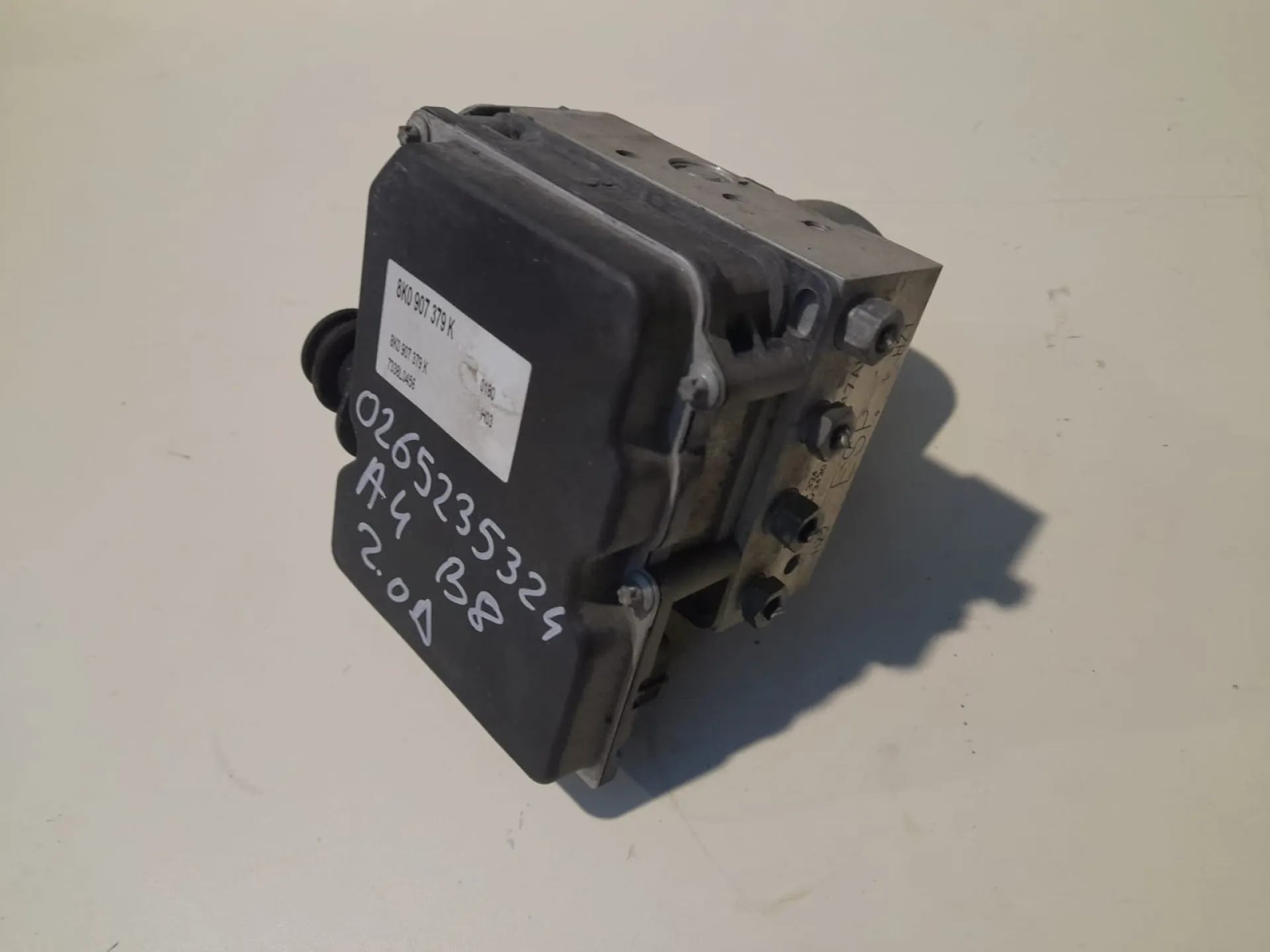 Centralina ABS AUDI A4 Avant (B8) (11>15) del 2011 - 2015 CODICE RICAMBIO : 8k0907379k