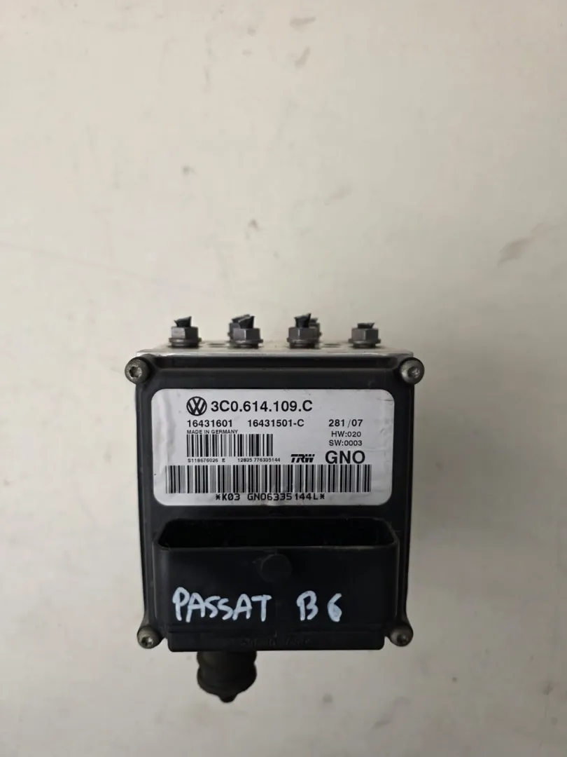 Centralina ABS VOLKSWAGEN Passat Variant 4° Serie del 2005 - 2010 CODICE RICAMBIO : 3c0.614.109.c
