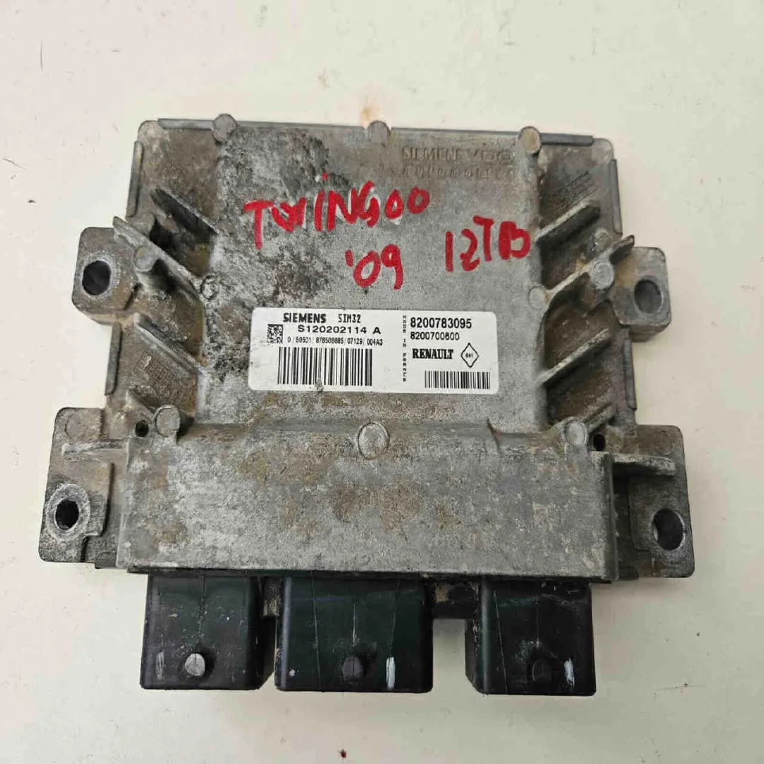Centralina motore RENAULT Twingo II serie (07>14) del 2007 - 2014 CODICE RICAMBIO : 8200700600